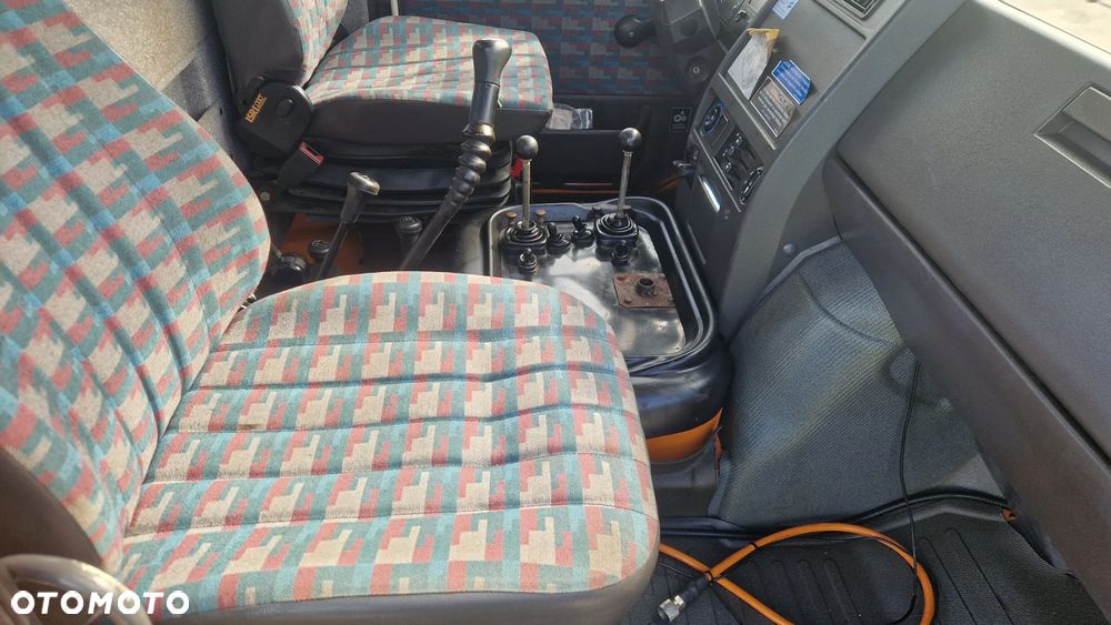 Mercedes-Benz 130 - 24