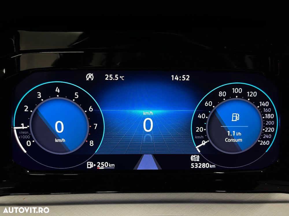 Volkswagen Golf 1.5 TSI ACT Life - 28