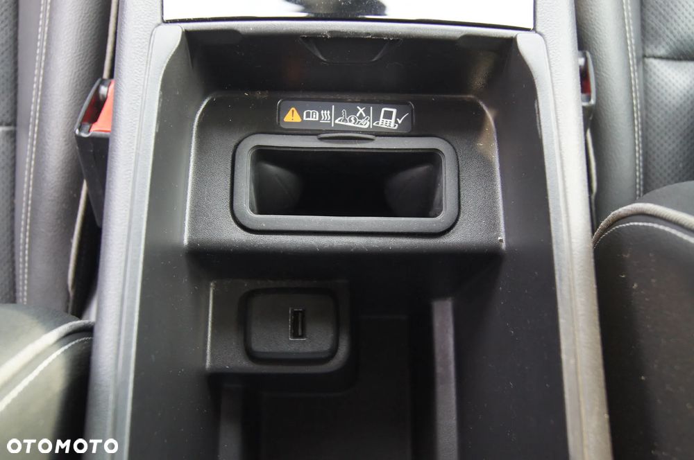 Opel Insignia Grand Sport 1.6 Diesel (118g) Business Innovation - 17