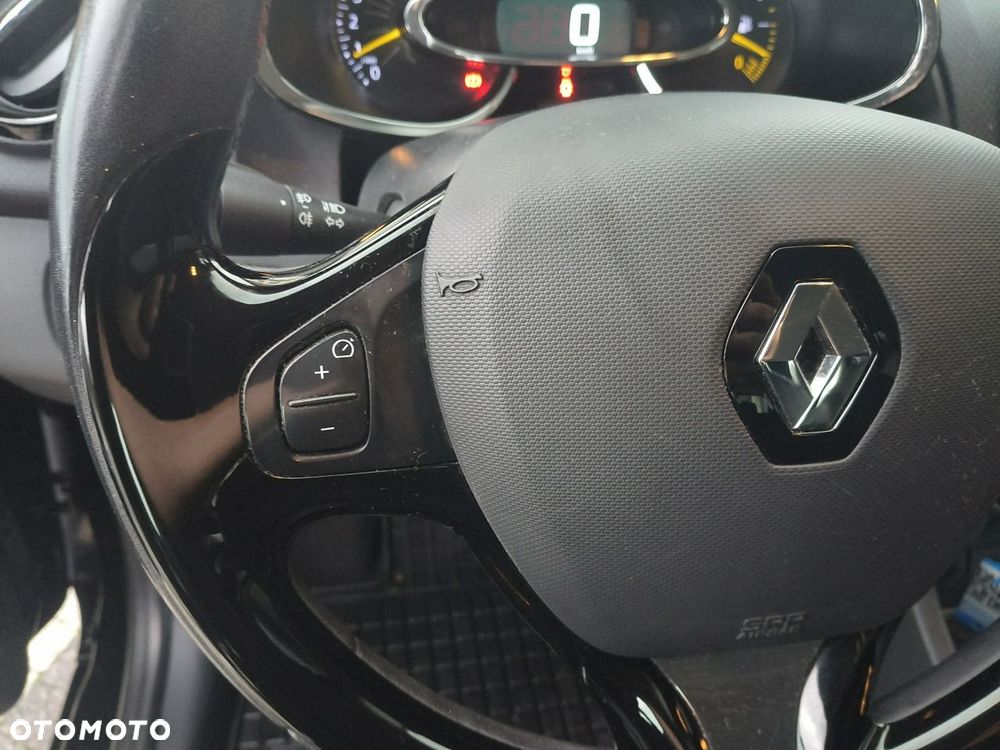 Renault Clio - 16