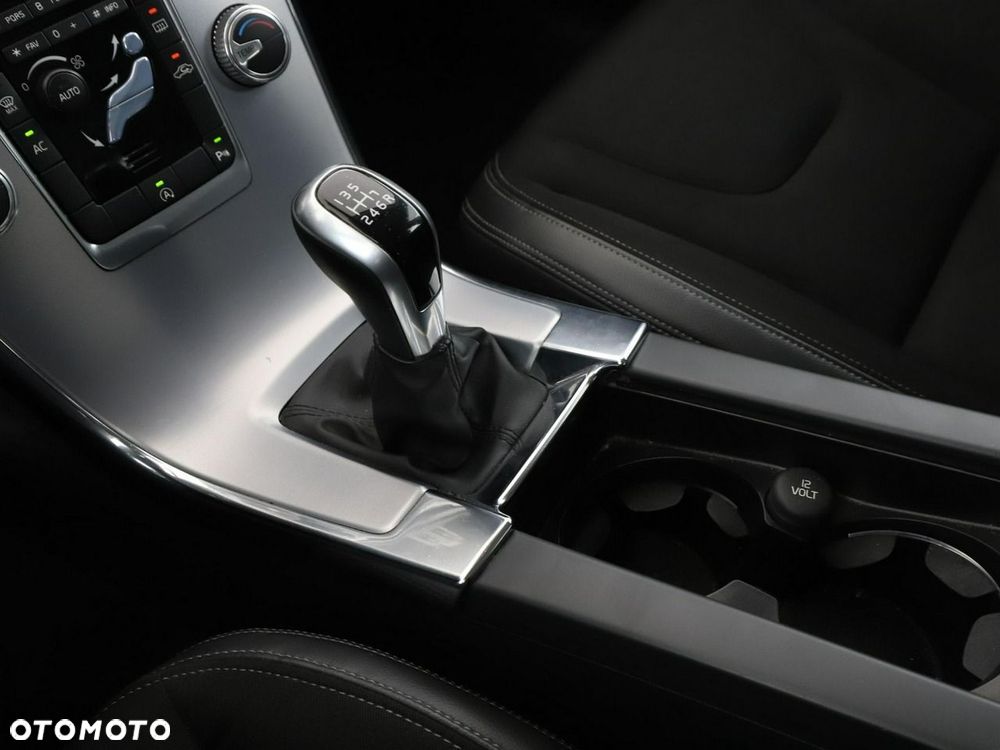 Volvo XC 60 D3 Momentum - 29