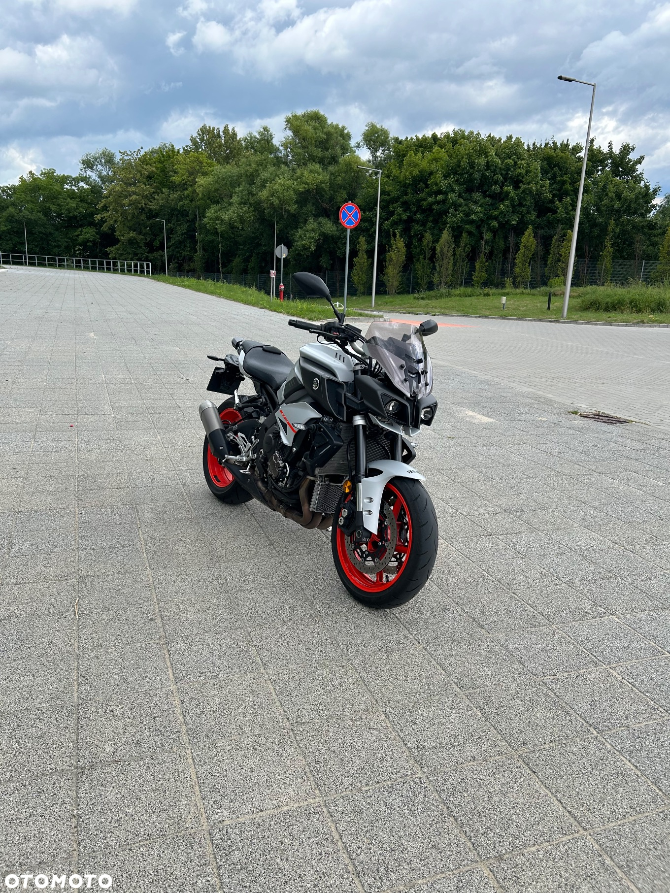 Yamaha MT - 37
