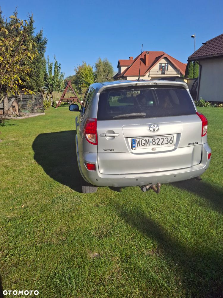 Toyota RAV4 2.2 D-4D X - 4