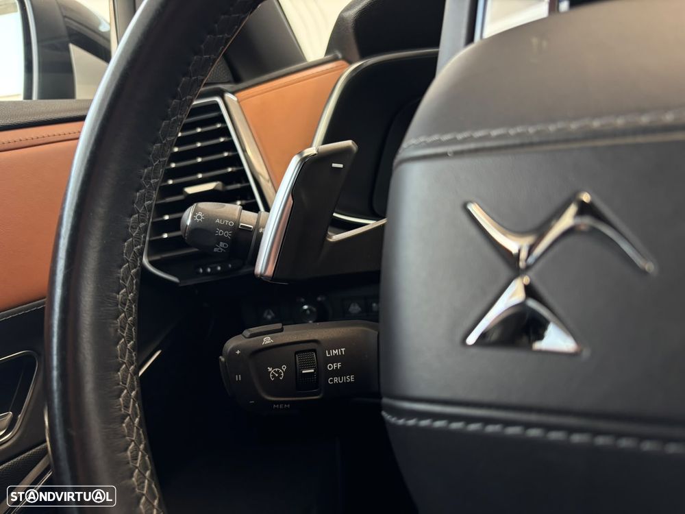 DS DS7 Crossback E-Tense Performance Line+ EAT8 - 11