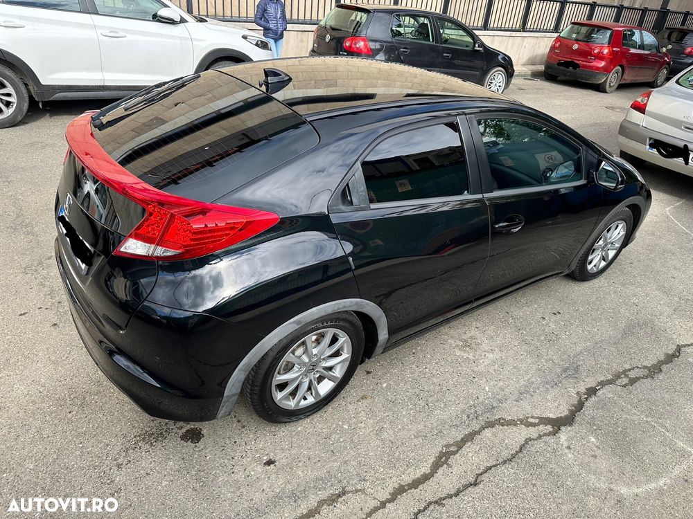 Honda Civic 1.4 i-VTEC MT Comfort - 12