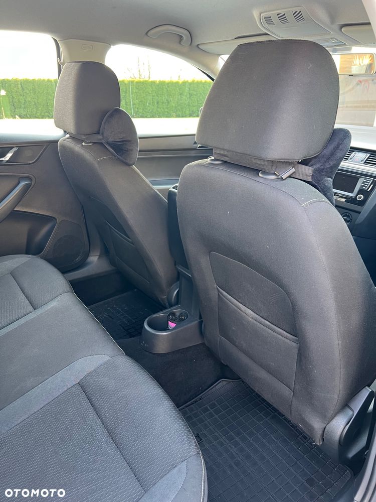 Skoda RAPID 1.6 TDI DPF Ambition - 19