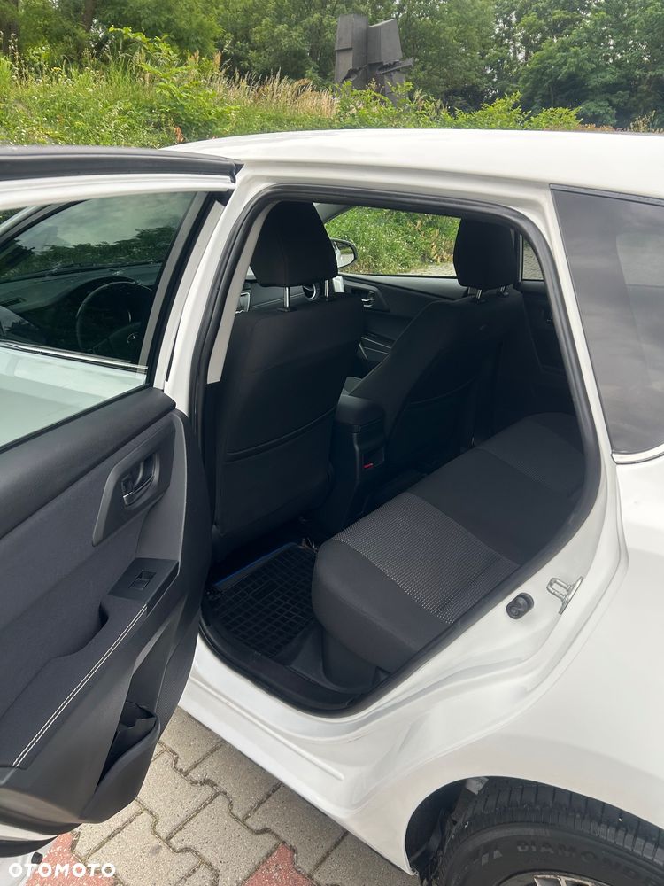 Toyota Auris - 14