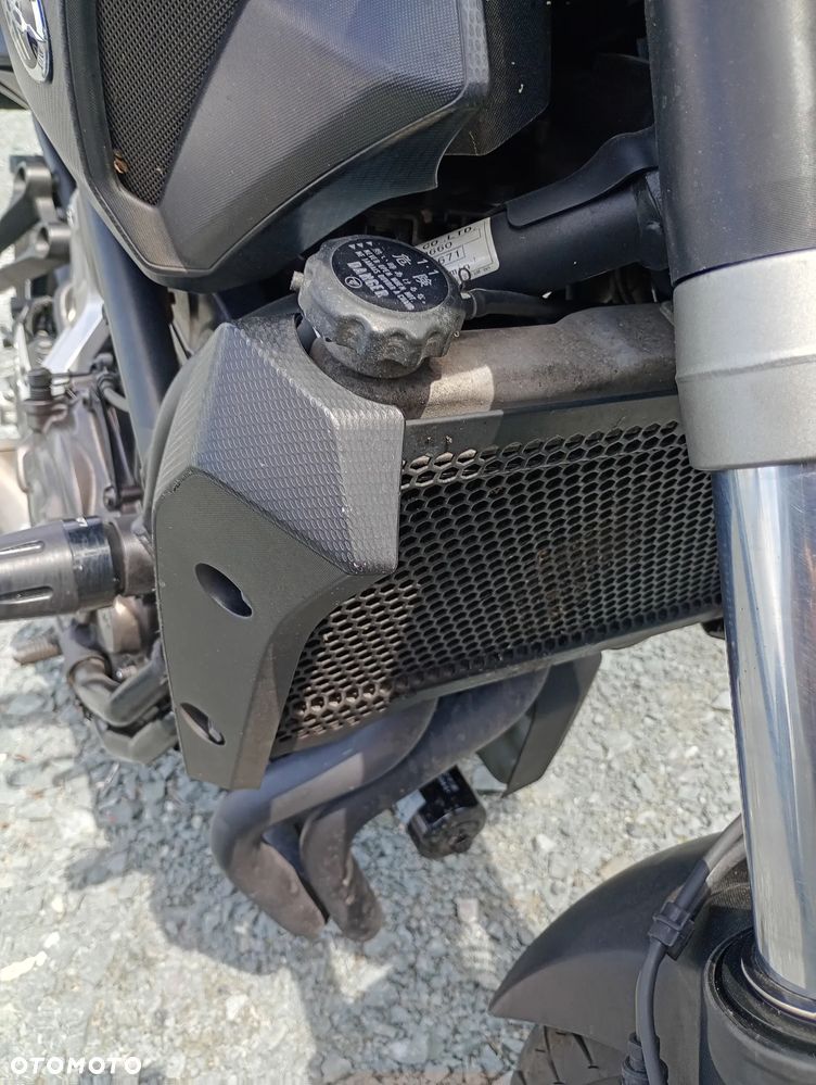 Yamaha MT - 12