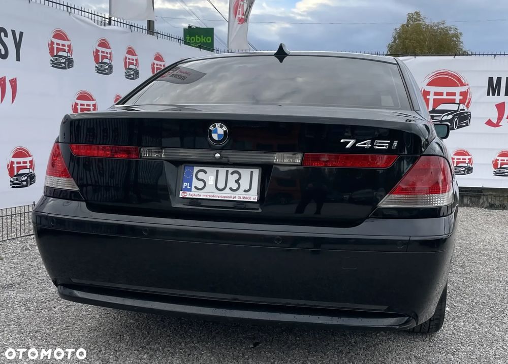 BMW Seria 7 745i - 7
