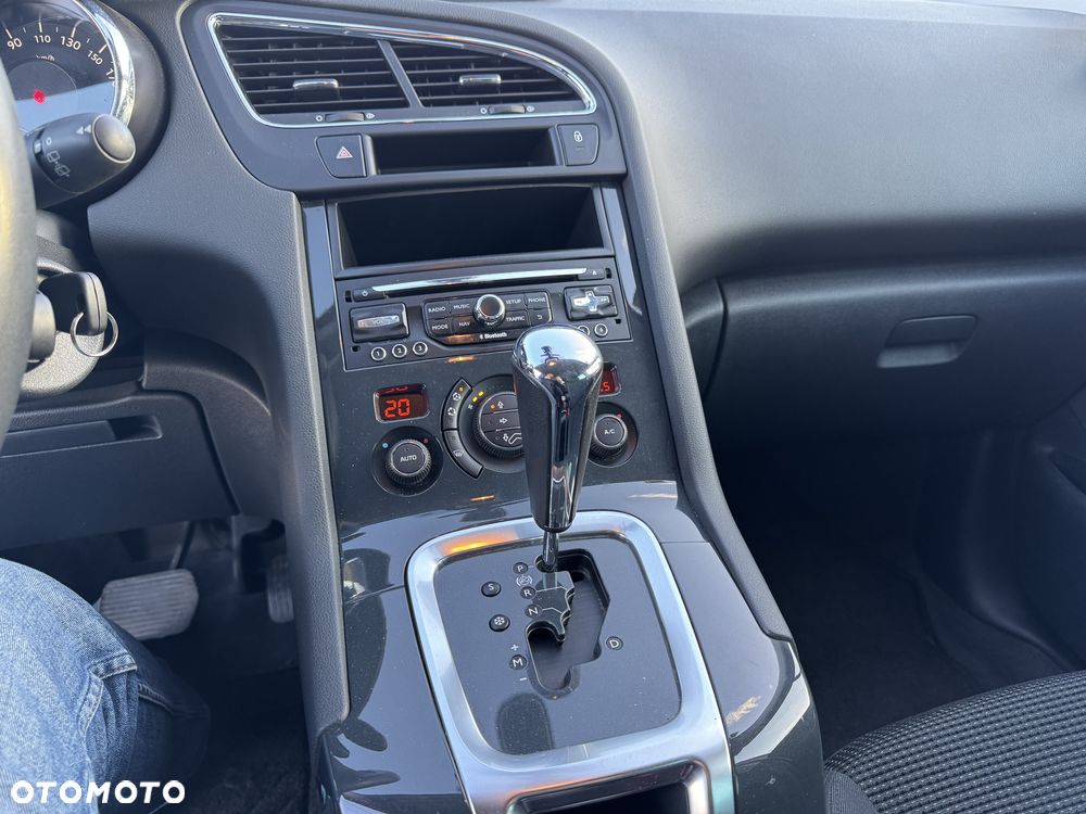 Peugeot 5008 1.6 BlueHDi Style 7os - 11
