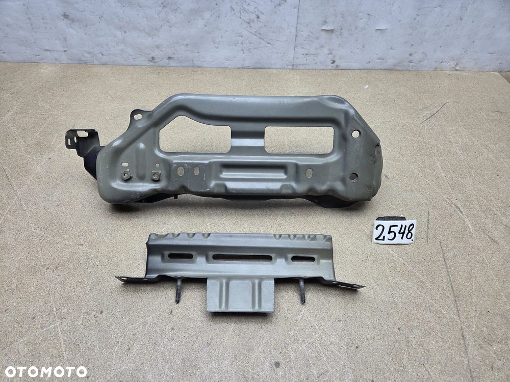 Toyota Yaris III 3 11-20r wspornik mocowanie pasa przedniego przód prawy - 3
