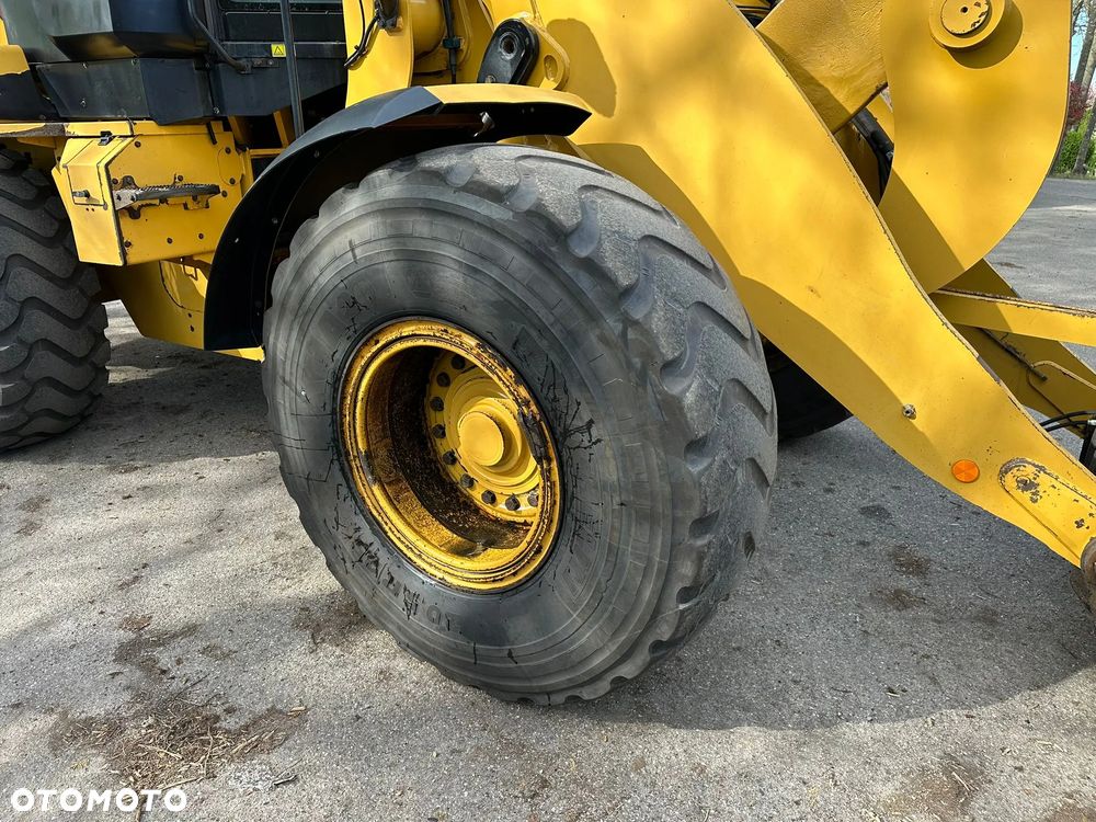 Caterpillar 938M - 10