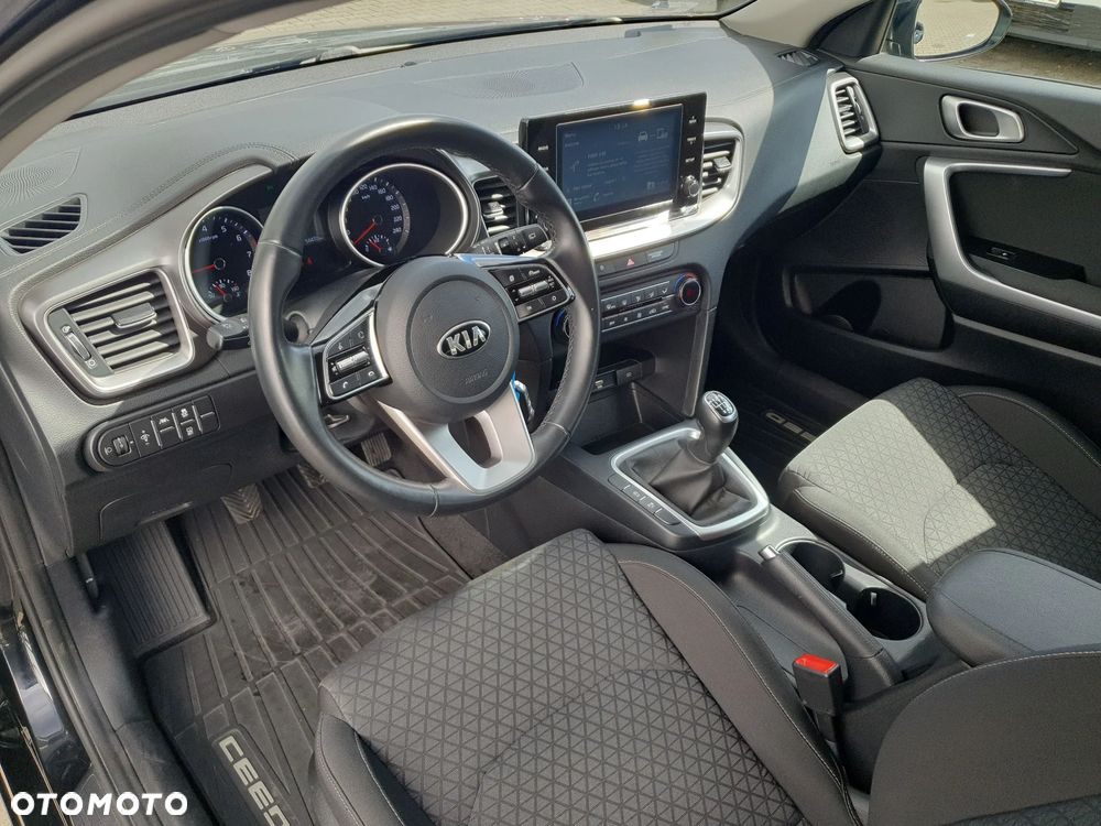 Kia Ceed 1.0 T-GDI M - 10