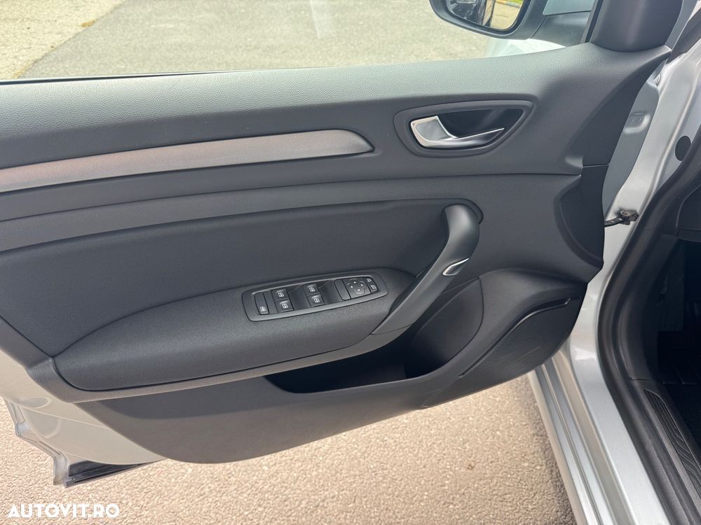 Renault Megane BLUE dCi 115 Equilibre - 12