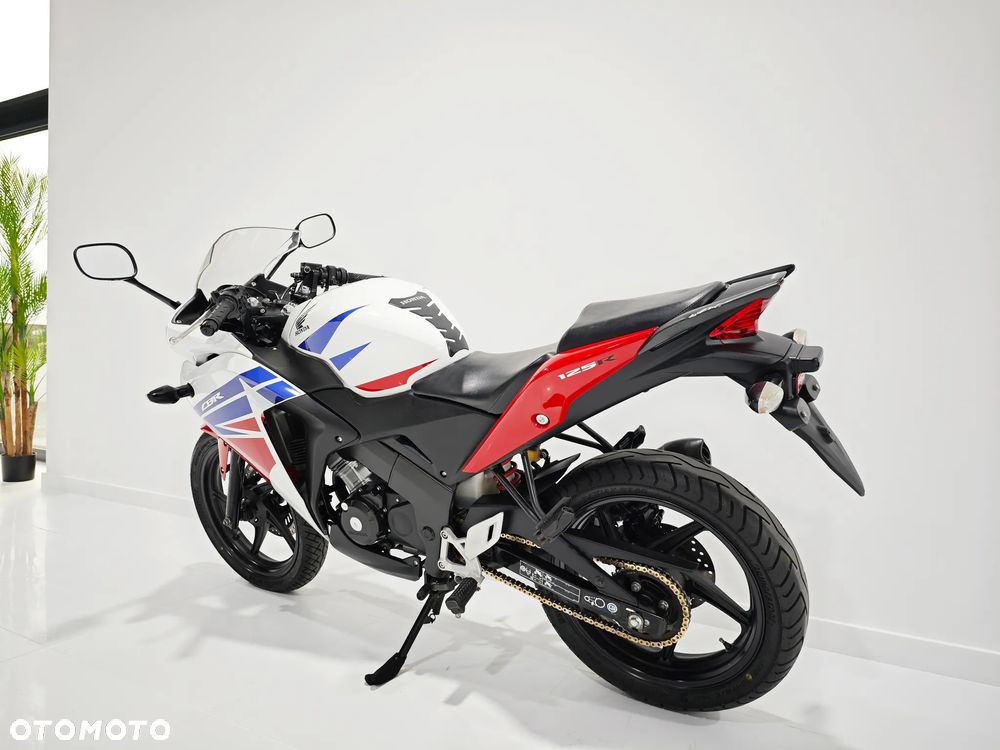 Honda CBR - 12