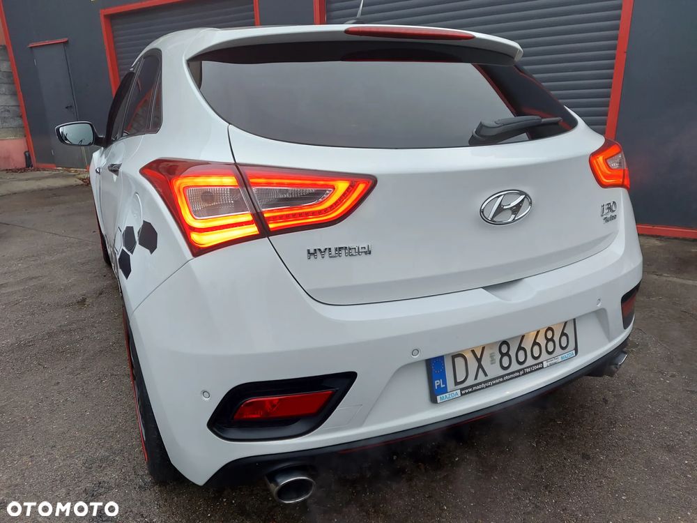 Hyundai i30 1.6 T GDI Turbo - 12