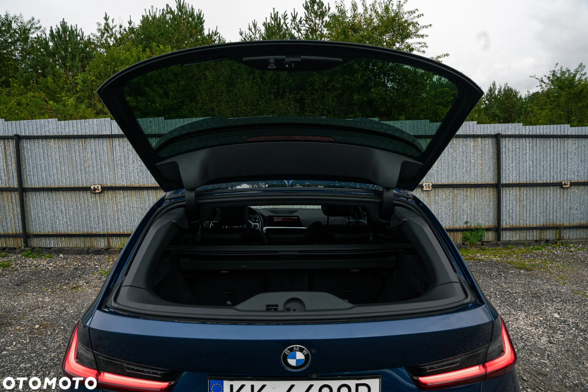 BMW Seria 3 320d Touring xDrive Sport Line - 36
