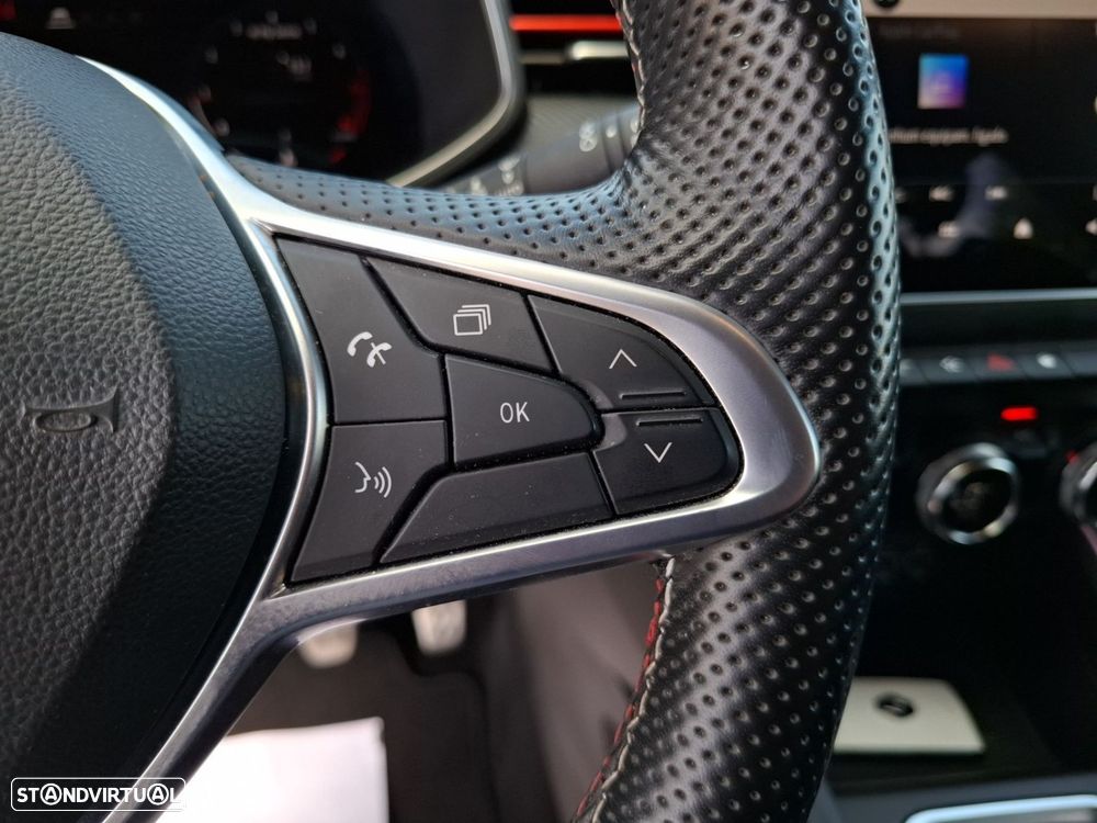 Renault Clio 1.0 TCe RS Line - 17