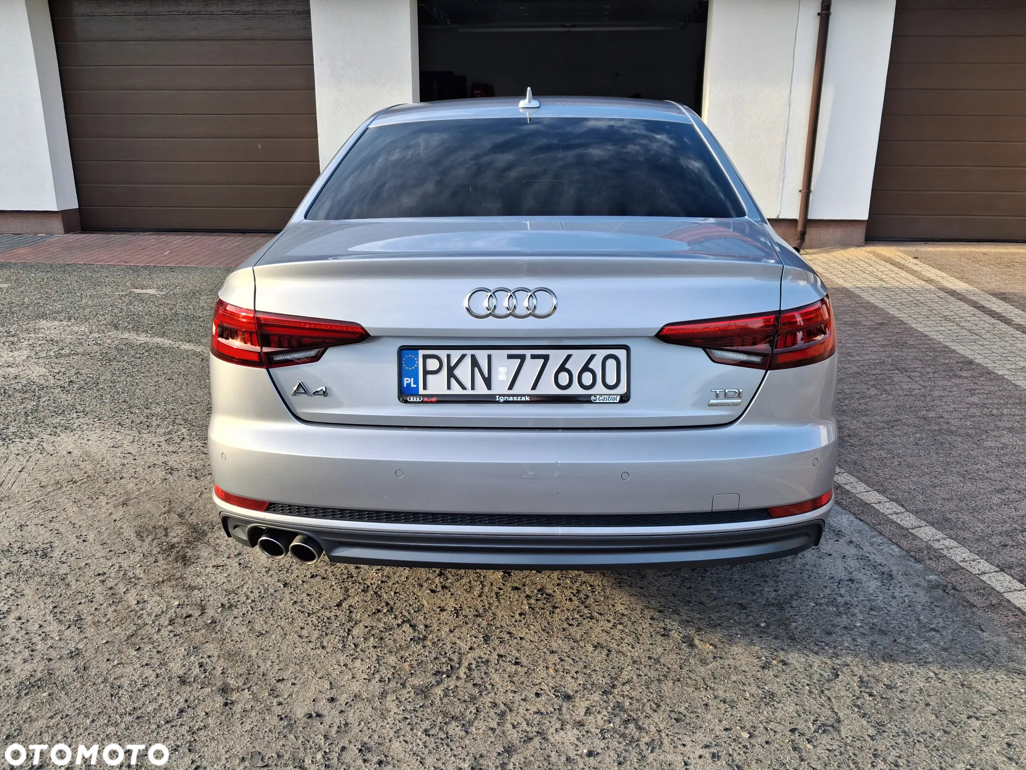 Audi A4 - 4