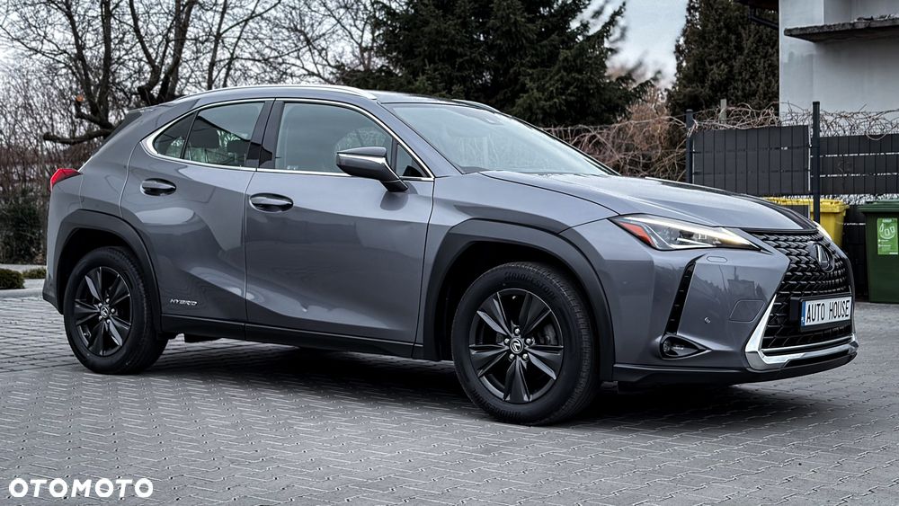 Lexus UX 250h Executive Line - 4