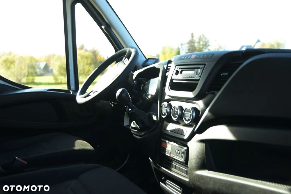 Iveco 72C17  3,0 170KM bez adblue euro 5 Zanotti Z380  6,1m 12 palet dł -20+20 ładowność 3460kg - 19