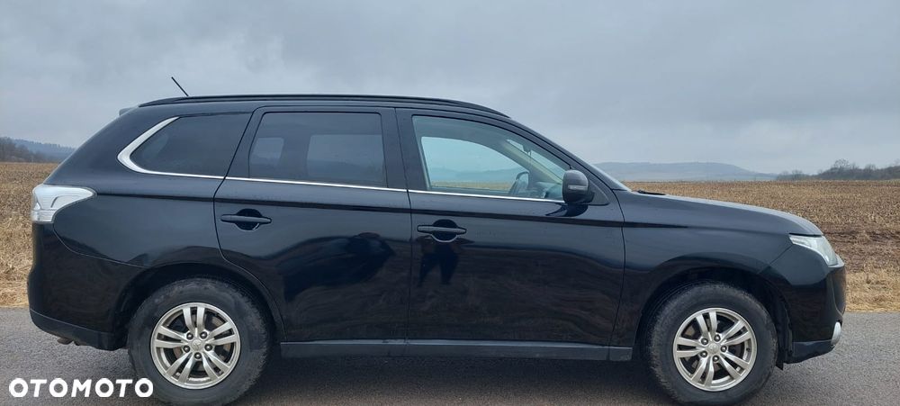 Mitsubishi Outlander - 15