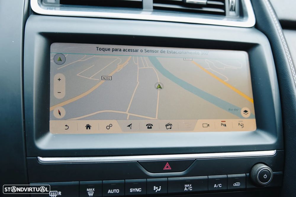 Jaguar E-Pace 2.0 i4D R-Dynamic - 20