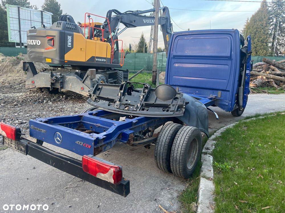 Mercedes-Benz Sprinter - 2