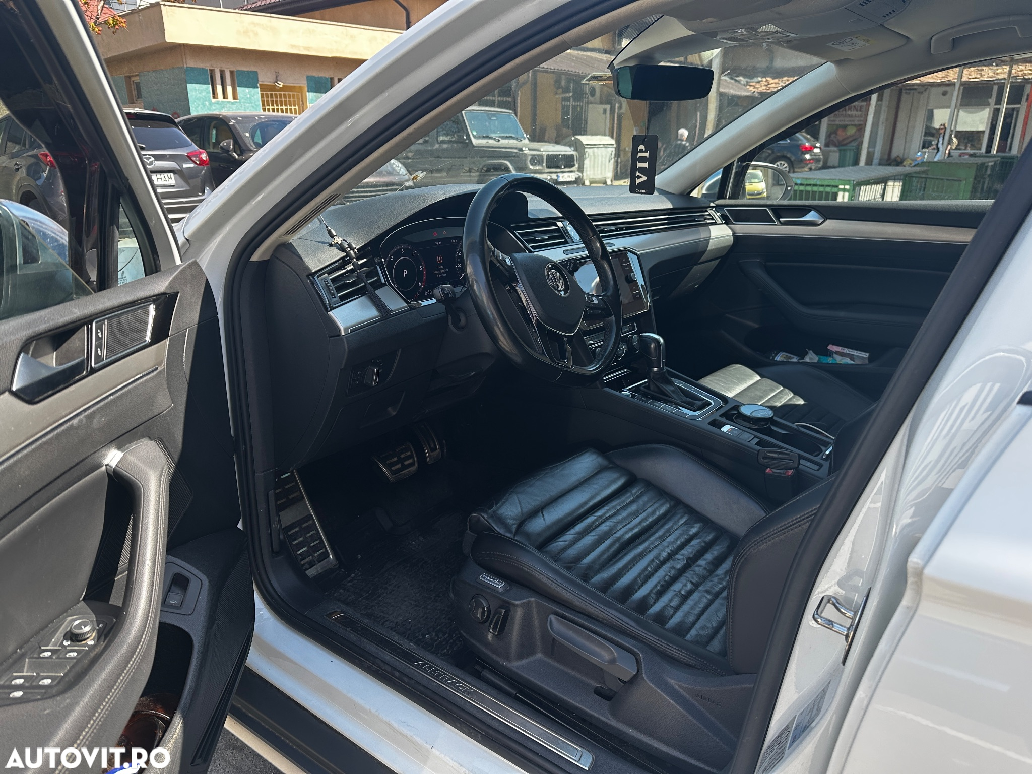 Volkswagen Passat - 5