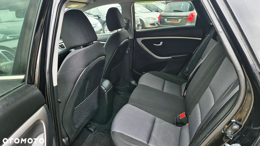 Hyundai i30 1.6 GDI BlueDrive Premium - 31
