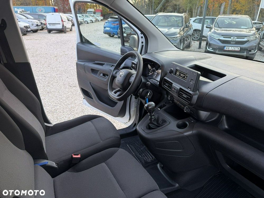 Toyota Proace City - 9