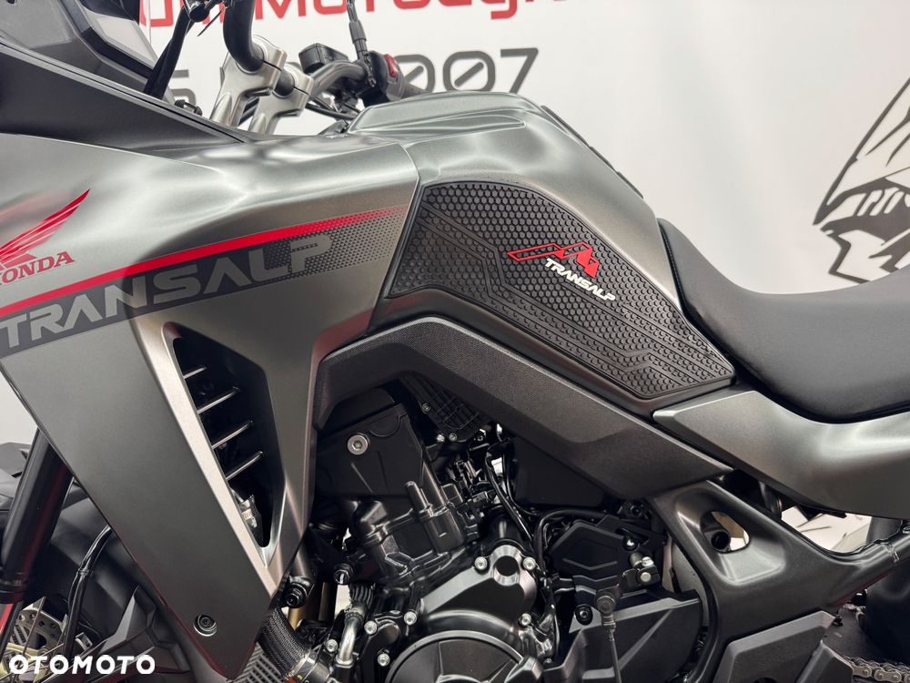 Honda XL - 16