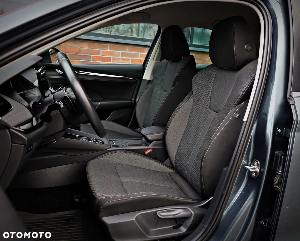 Skoda Octavia 2.0 TDI Style DSG - 27