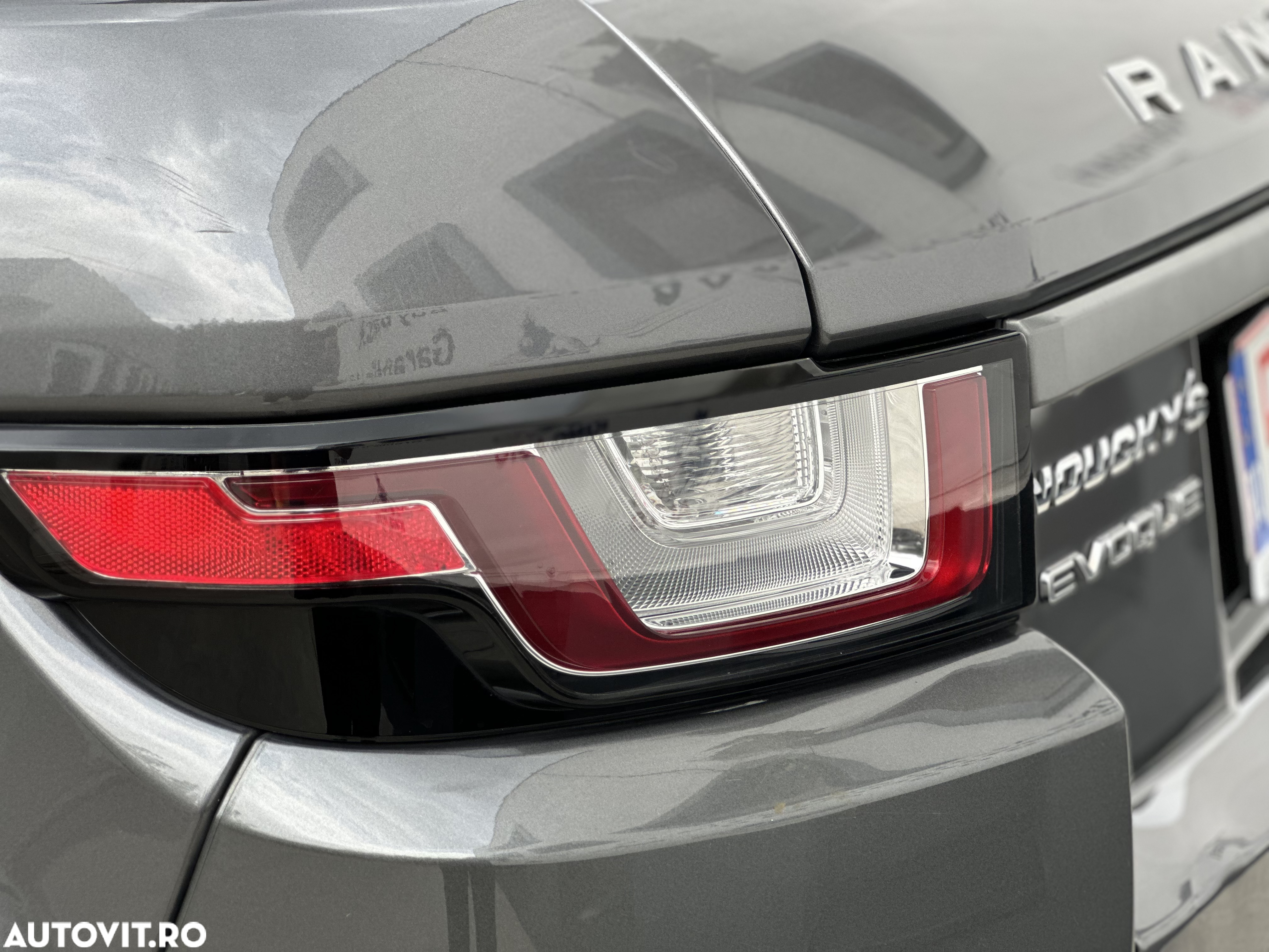 Land Rover Range Rover Evoque 2.0 D150 R-Dynamic SE - 40