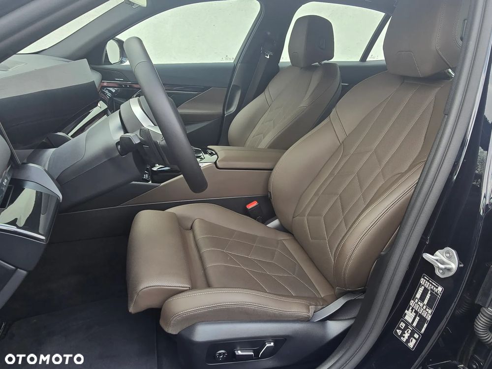 BMW Seria 5 520d xDrive mHEV M Sport - 7