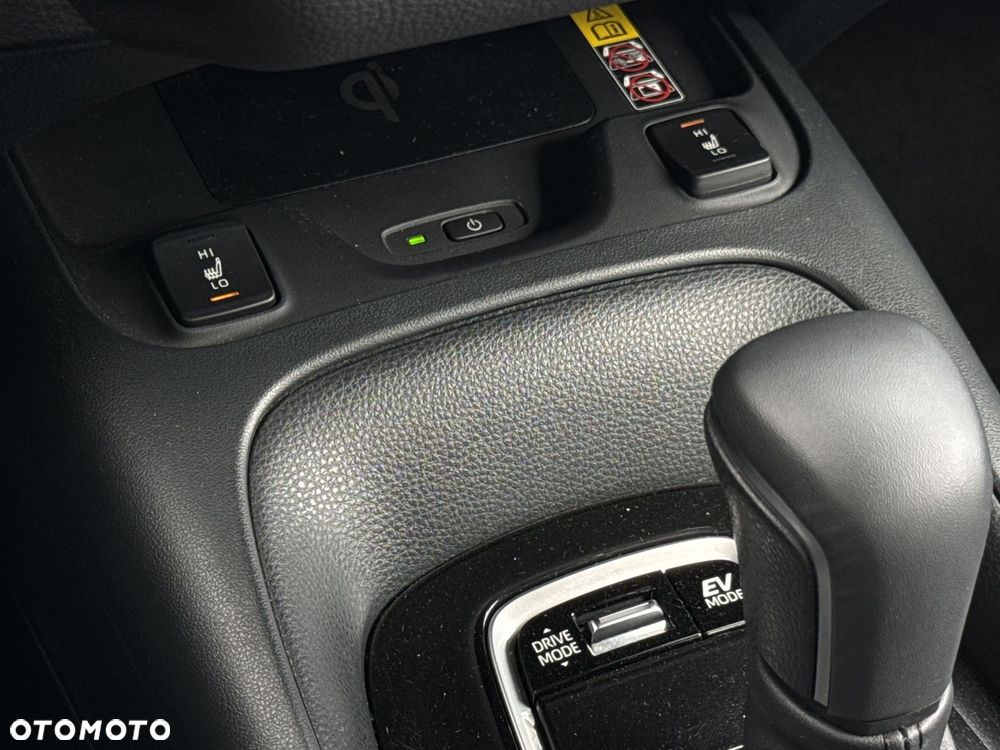 Toyota Corolla 1.8 Hybrid Comfort - 17