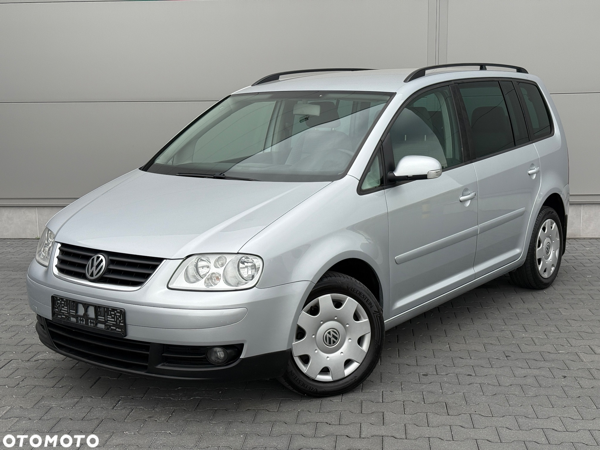 Volkswagen Touran - 3