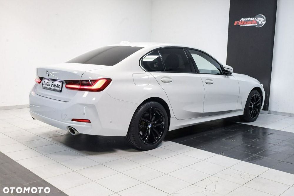 BMW Seria 3 - 12