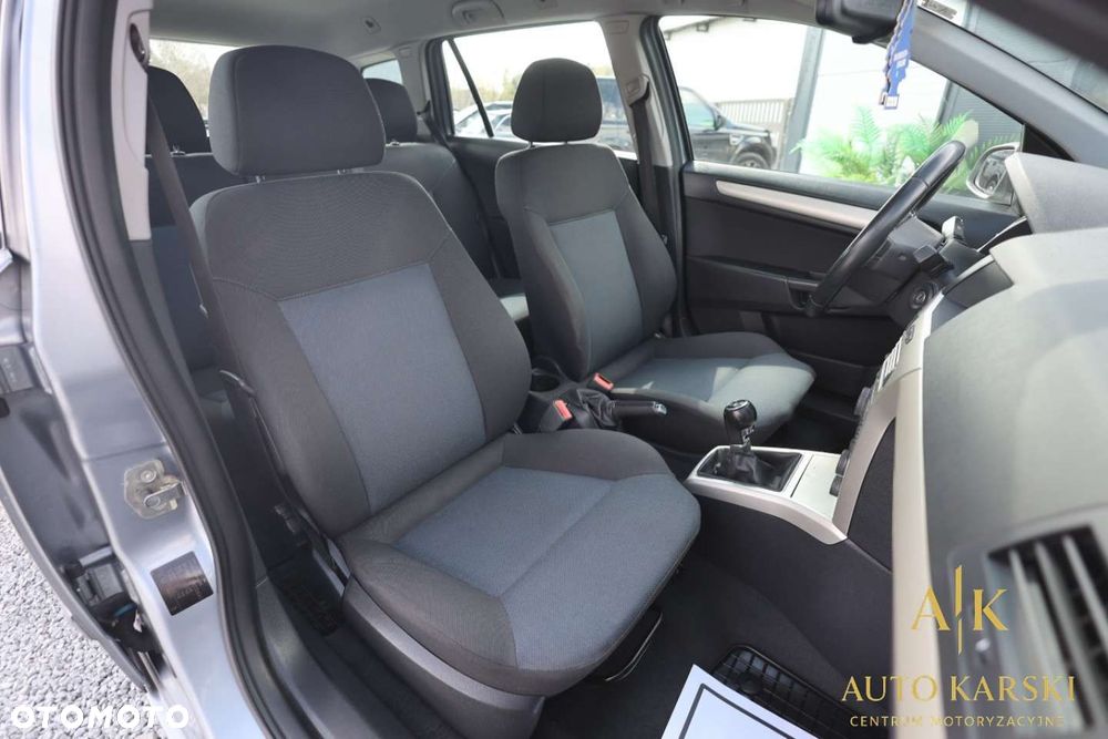 Opel Astra - 38