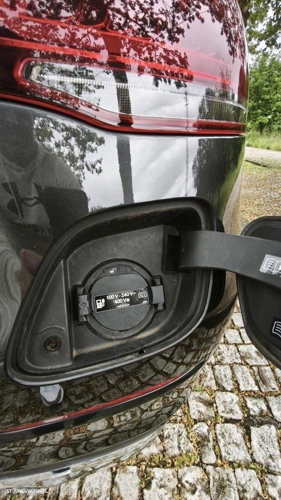 Mercedes-Benz GLC 300 de Coupe 4Matic 9G-TRONIC Exclusive - 39