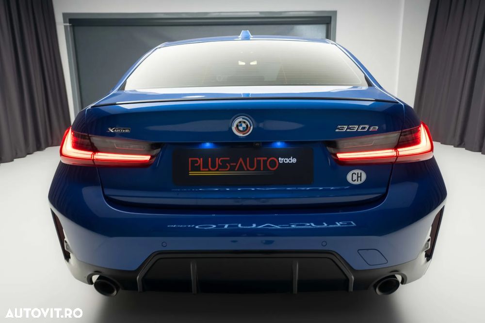BMW Seria 3 330e xDrive AT PHEV - 8