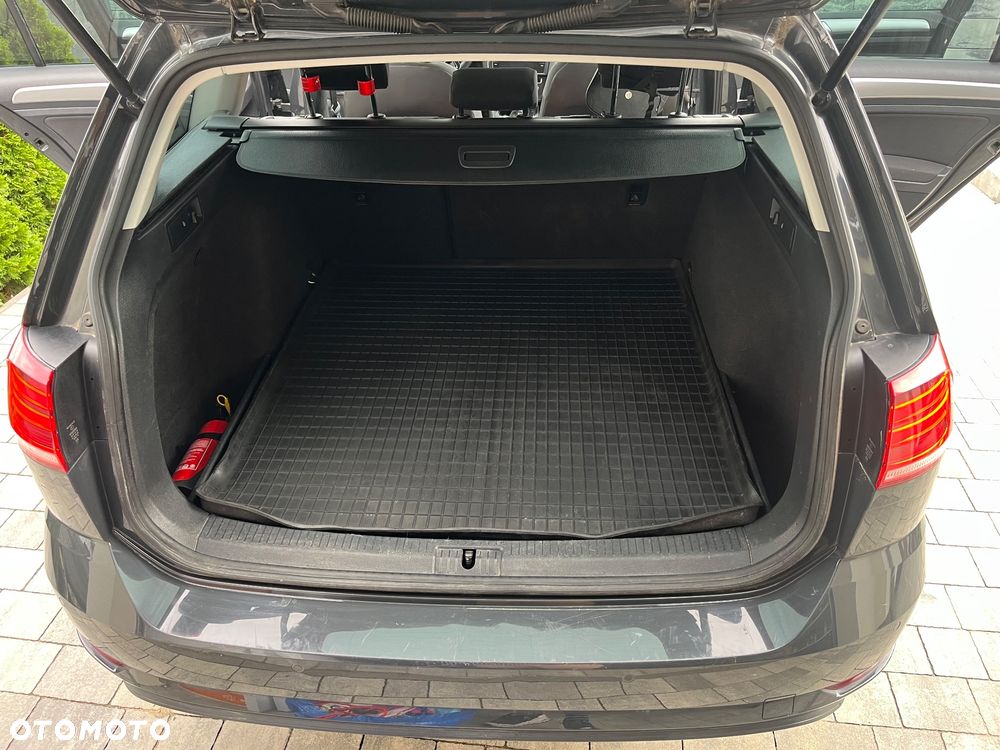 Volkswagen Golf - 14