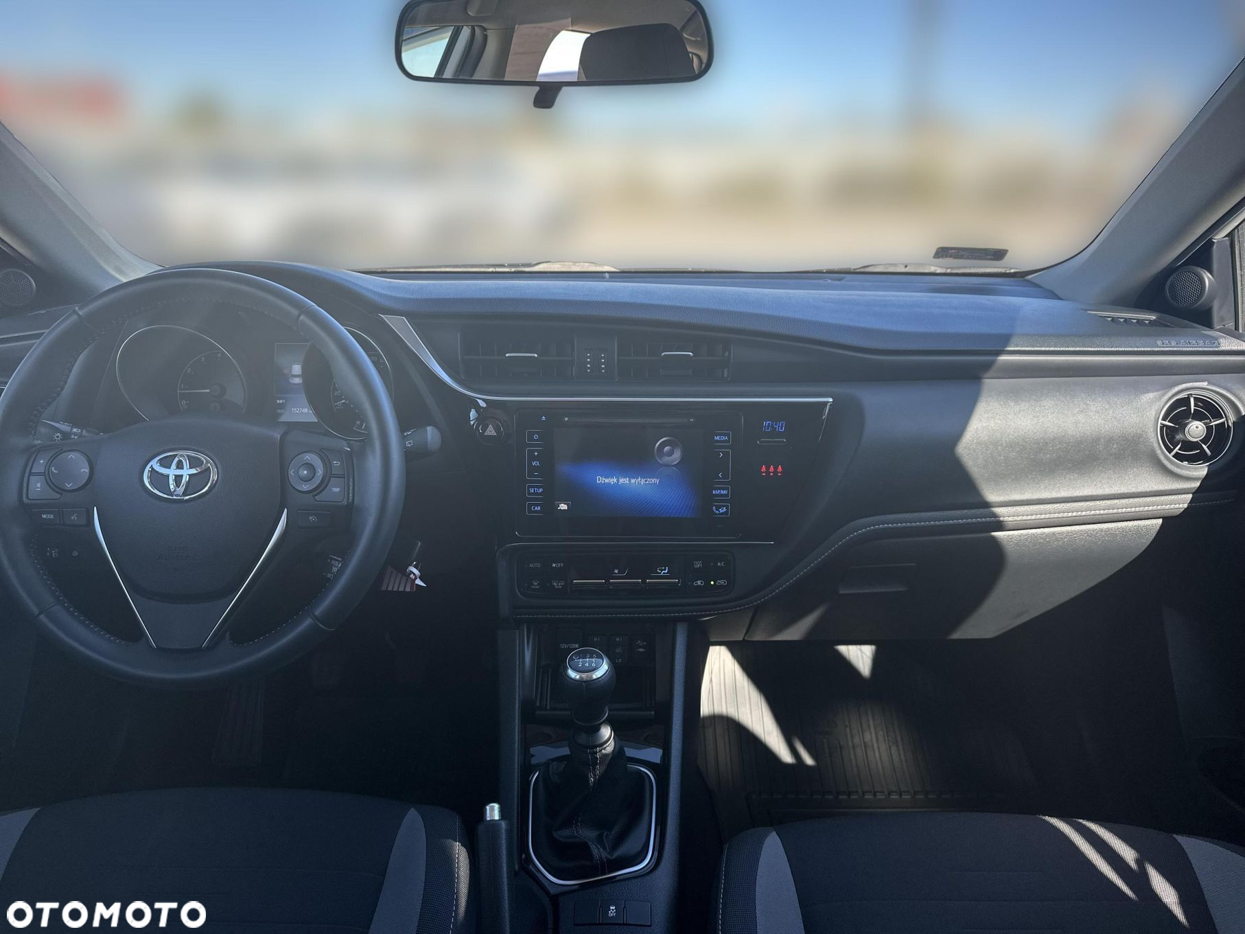 Toyota Auris 1.6 Comfort - 10