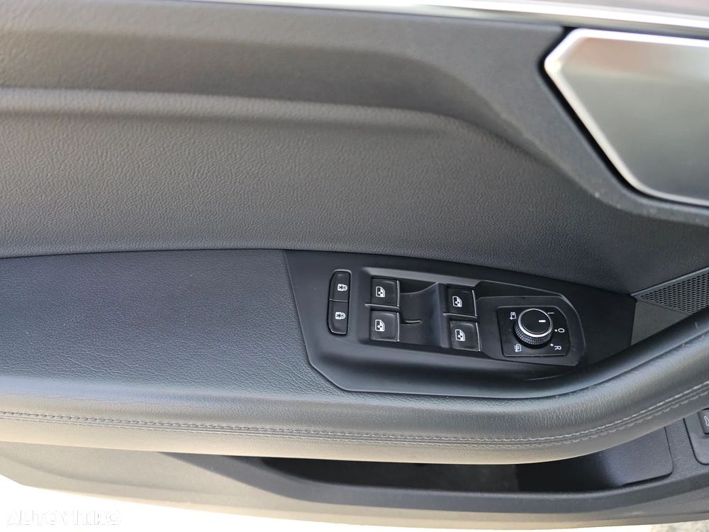 Volkswagen Touareg V6 TDI Elegance - 9