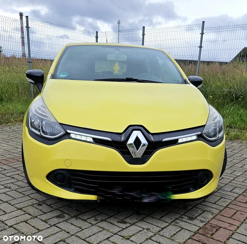 Renault Clio 1.2 16V 75 Expression - 11