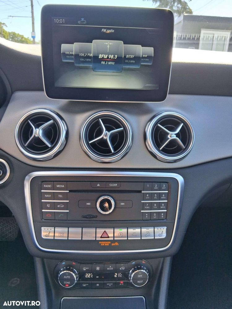 Mercedes-Benz GLA 220 4MATIC - 12