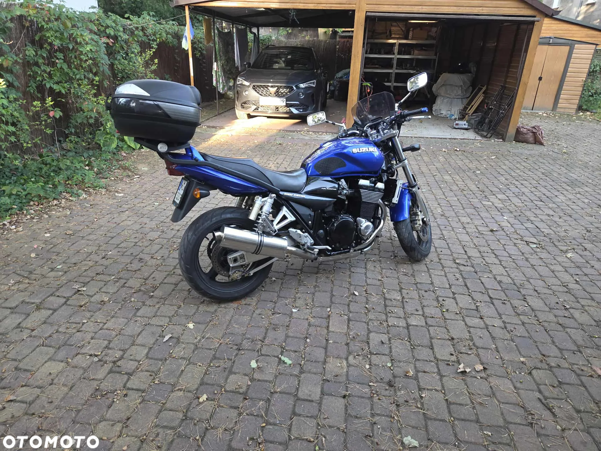 Suzuki GSX - 7