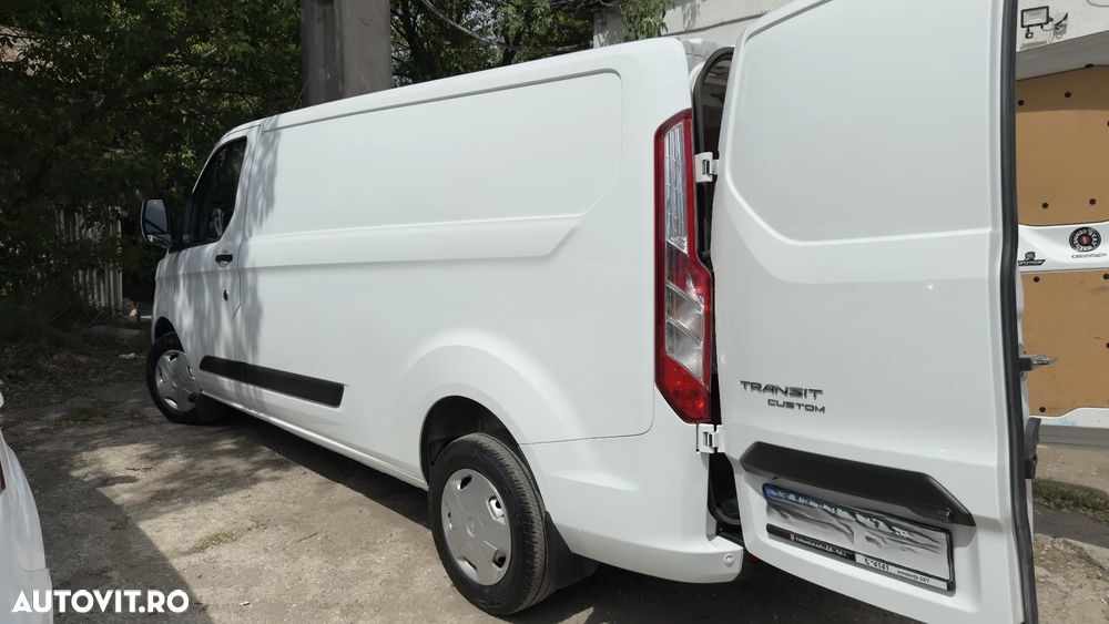 Ford TRANSIT CUSTOM - 3