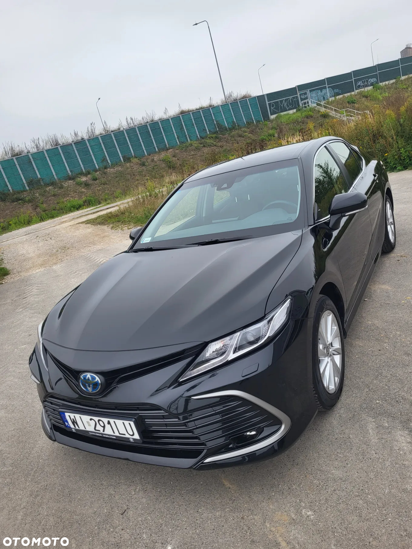 Toyota Camry 2.5 Hybrid Comfort CVT - 4