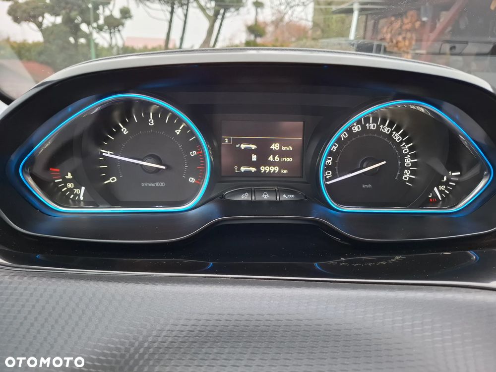 Peugeot 2008 1.5 BlueHDi Crossway - 27